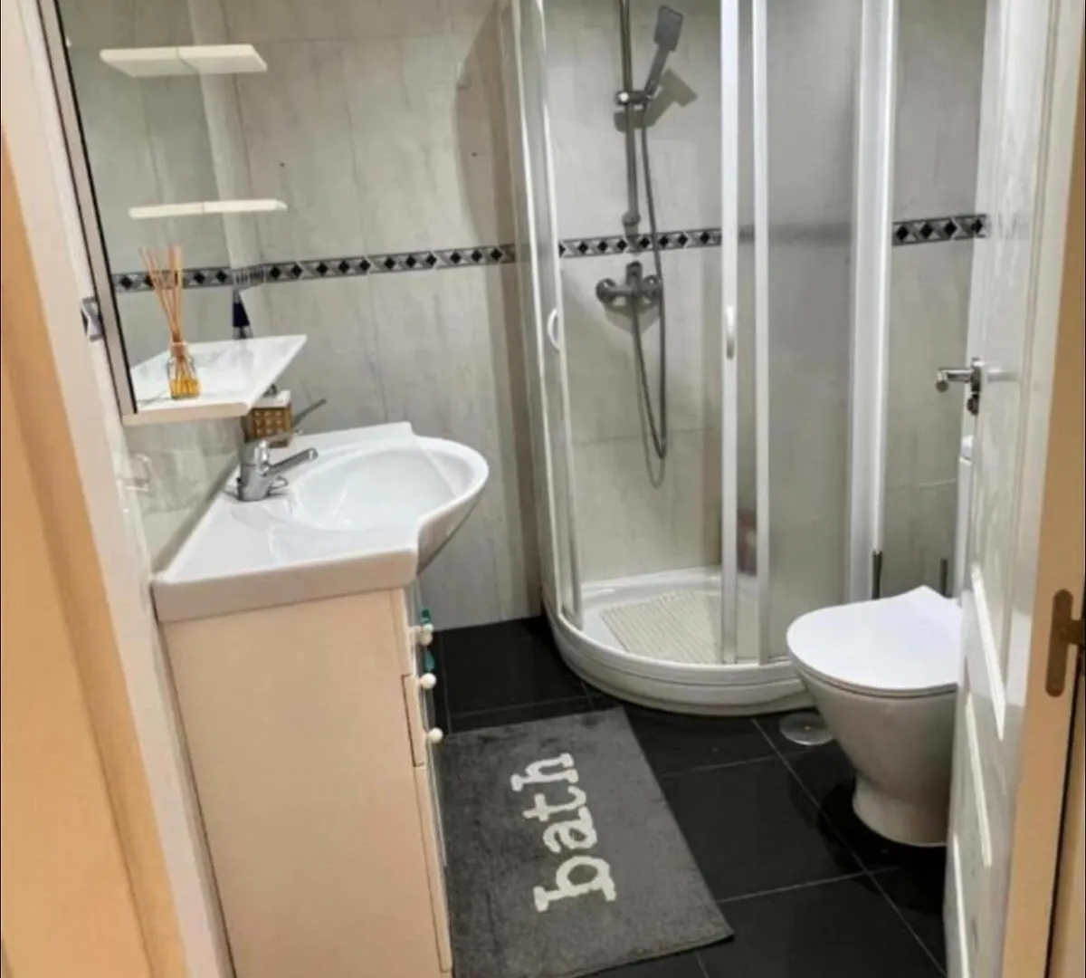 Marbella Beachside Apartment - 1 Min Walk To Beach