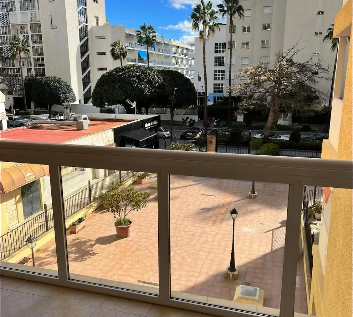 Marbella Beachside Apartment - 1 Min Walk To Beach