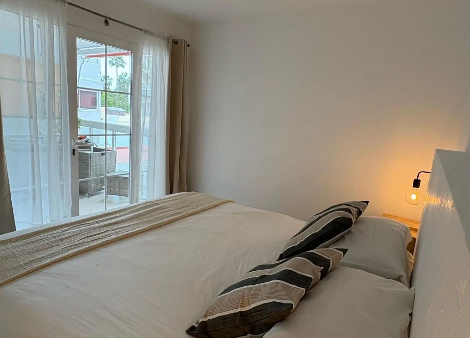 Marbella Beachside Apartment - 1 Min Walk To Beach Spain