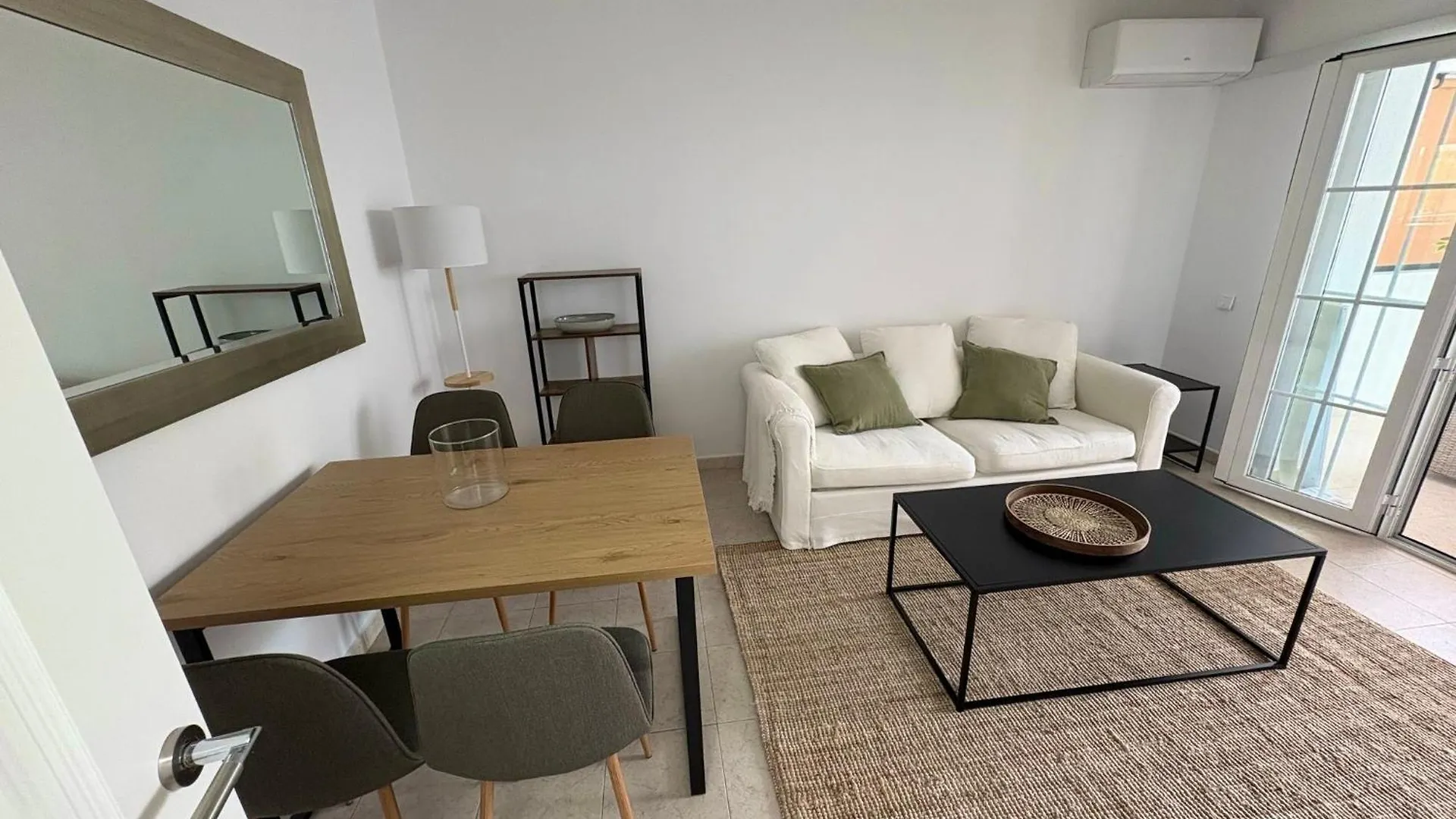 Marbella Beachside Apartment - 1 Min Walk To Beach 0*,