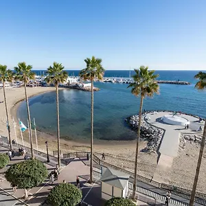 Apartment Beachfront With Stunning Sea Views, Marbella