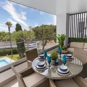 Apartment Luxury Brand New 2-bedroom Apartment, 3 Min Walk To The Beach!, Marbella