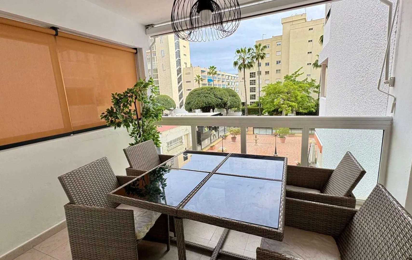 Marbella Beachside Apartment - 1 Min Walk To Beach 0*,  Spain