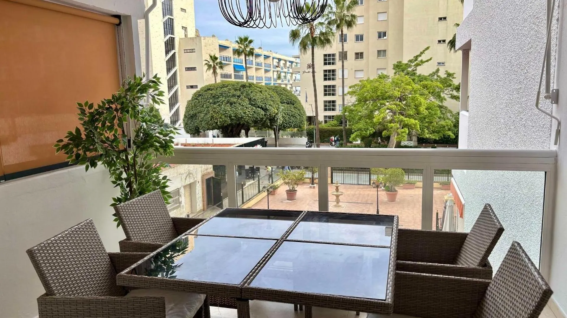 Marbella Beachside Apartment - 1 Min Walk To Beach Spain